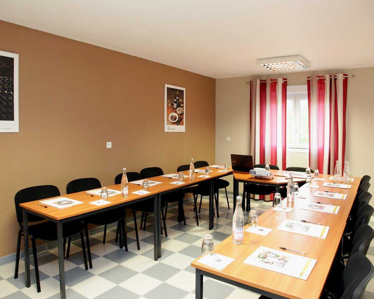 The Originals City, Hotel Paray-Le-Monial Perniagaan gambar