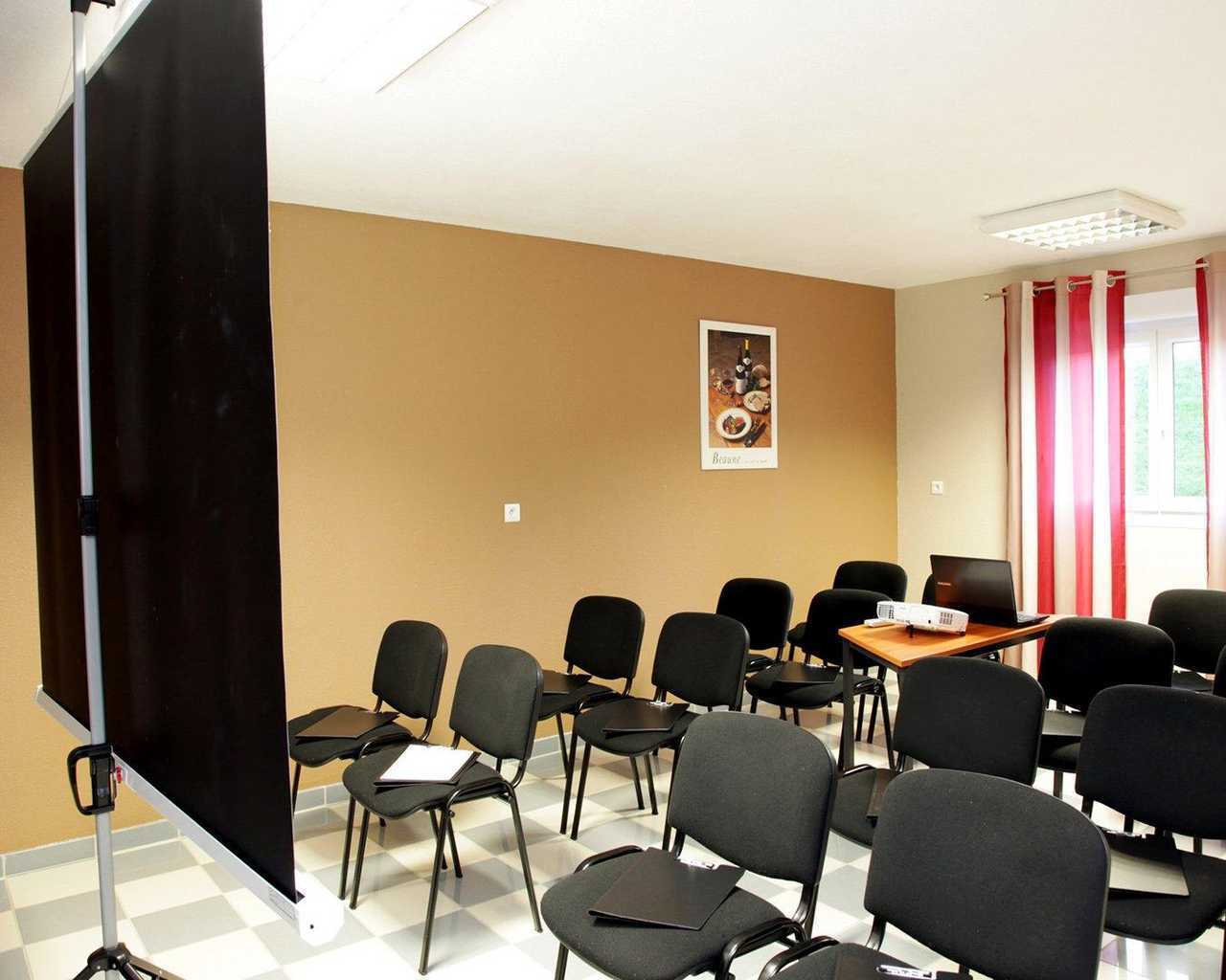 The Originals City, Hotel Paray-Le-Monial Perniagaan gambar